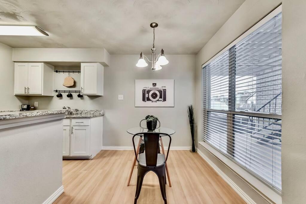 Dallas Boutique Flat + Arboretum Tickets Included 外观 照片